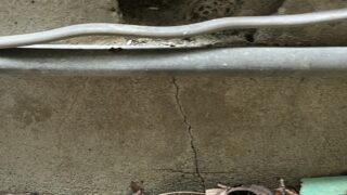 東京都三鷹市ネズミ駆除 侵入口になっていた古い配管跡